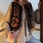 Vintage Women's Flower Embroidered Vest O Neck Sleeveless Cardigan Top 2025 Summer New Versatile Chic Woman Waistcoat