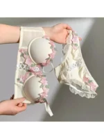 YUQI Vintage Floral Lingerie Set Cream Lace Bralette, Retro Push Up Bra for Small Bust Women Pure & Sensual Embroidered Wireless