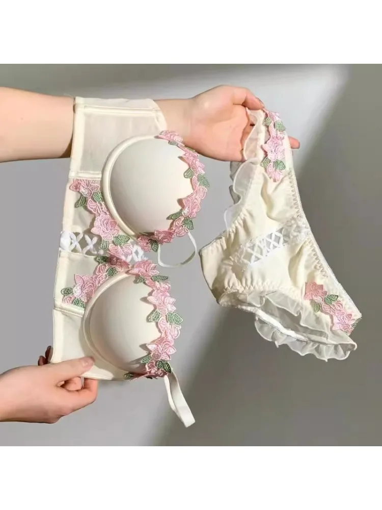 kf-S3897548cd3244515bc4c1497615e67ffp YUQI Vintage Floral Lingerie Set Cream Lace Bralette, Retro Push Up Bra for Small Bust Women Pure & Sensual Embroidered Wireless - Image 1